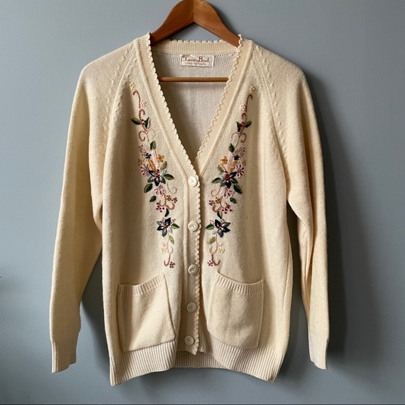 Vintage Lambswool Embroidered Cardigan NWOT - Picture 2 of 11